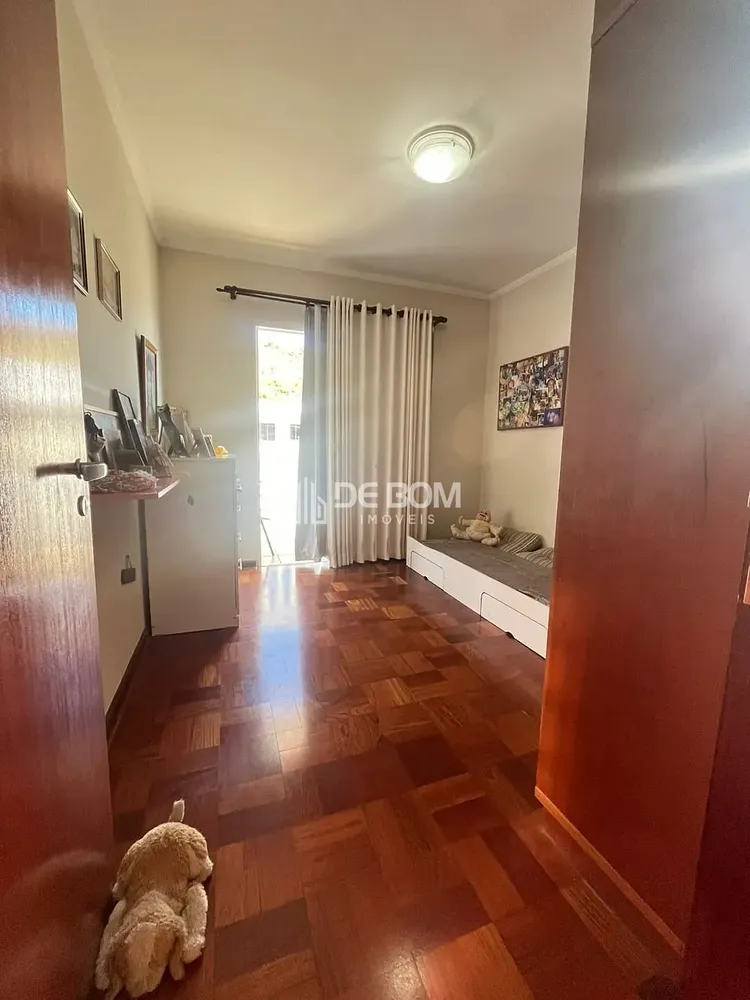 Casa, 3 quartos, 230 m² - Foto 13