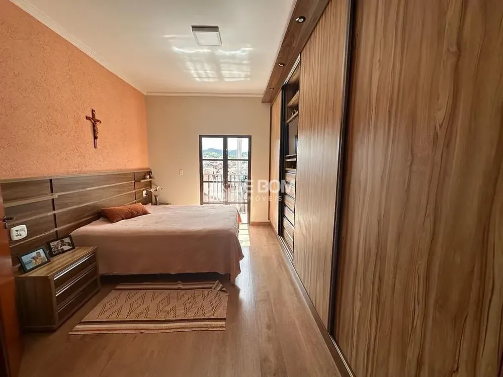 Casa, 3 quartos, 232 m² - Foto 13