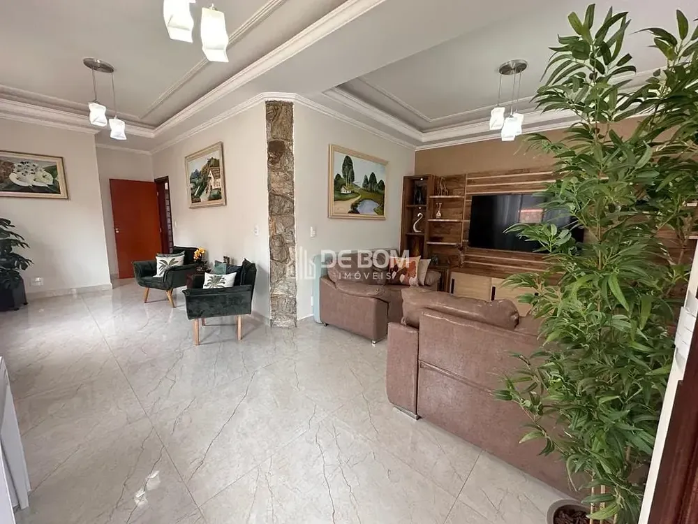 Casa, 3 quartos, 232 m² - Foto 6