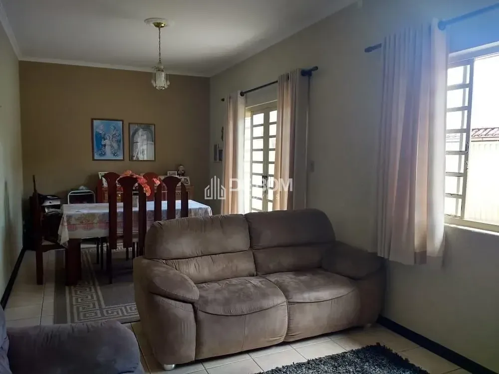 Casa, 3 quartos, 200 m² - Foto 10