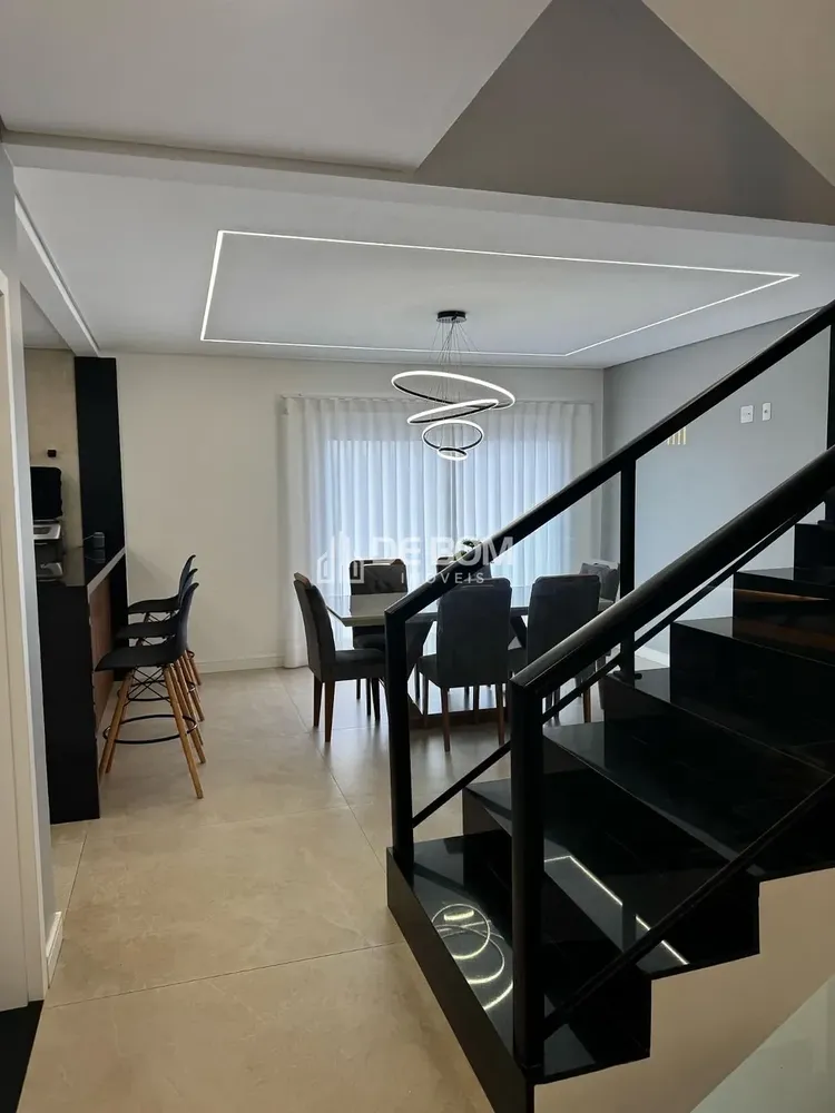 Casa, 3 quartos, 252 m² - Foto 9
