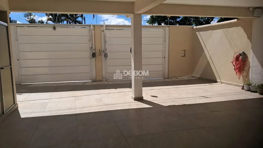 Casa, 3 quartos, 240 m² - Foto 2
