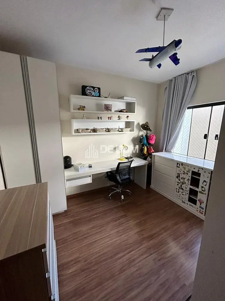 Casa, 3 quartos, 240 m² - Foto 10