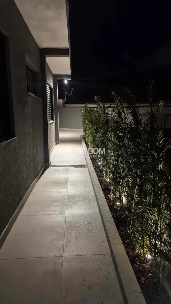 Casa, 4 quartos, 270 m² - Foto 3