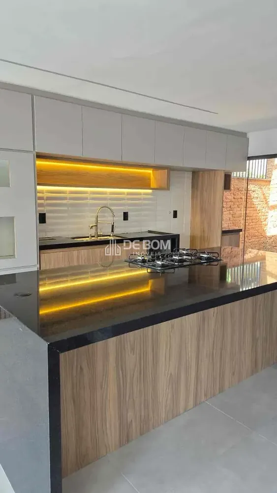 Casa, 4 quartos, 270 m² - Foto 10