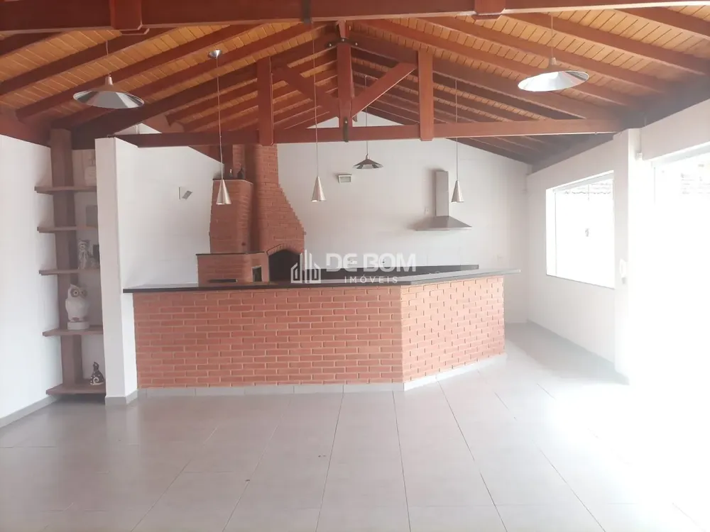 Casa, 3 quartos, 231 m² - Foto 1