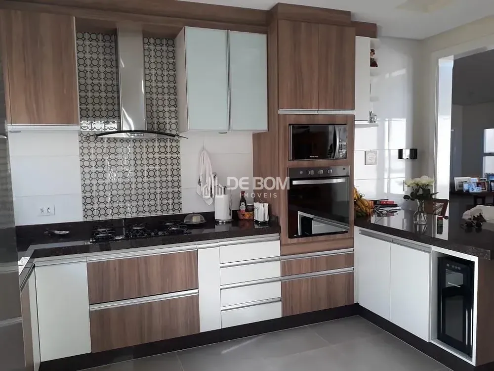 Casa, 3 quartos, 320 m² - Foto 3