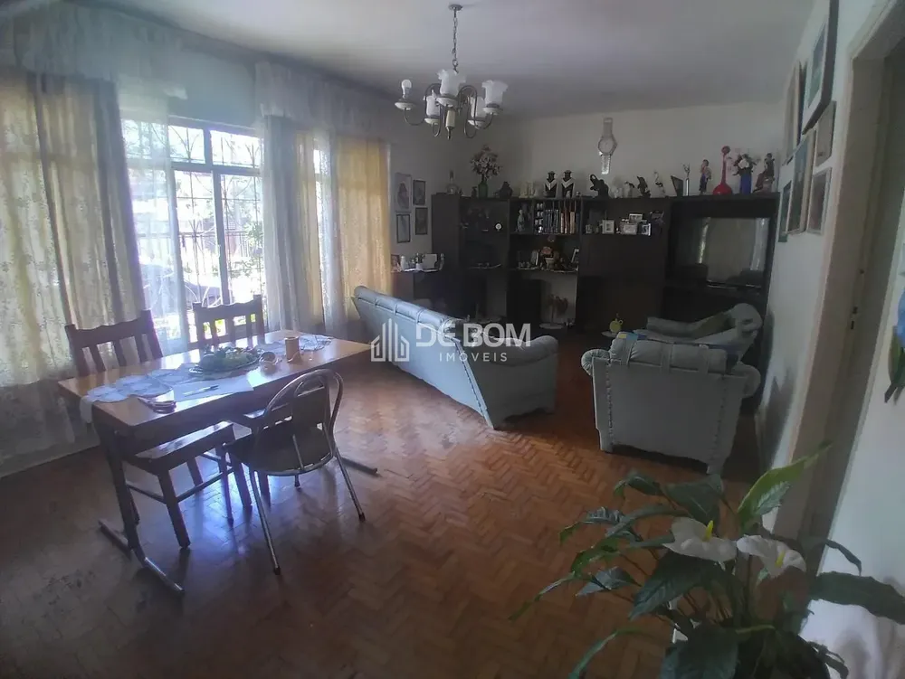 Casa, 3 quartos, 229 m² - Foto 1