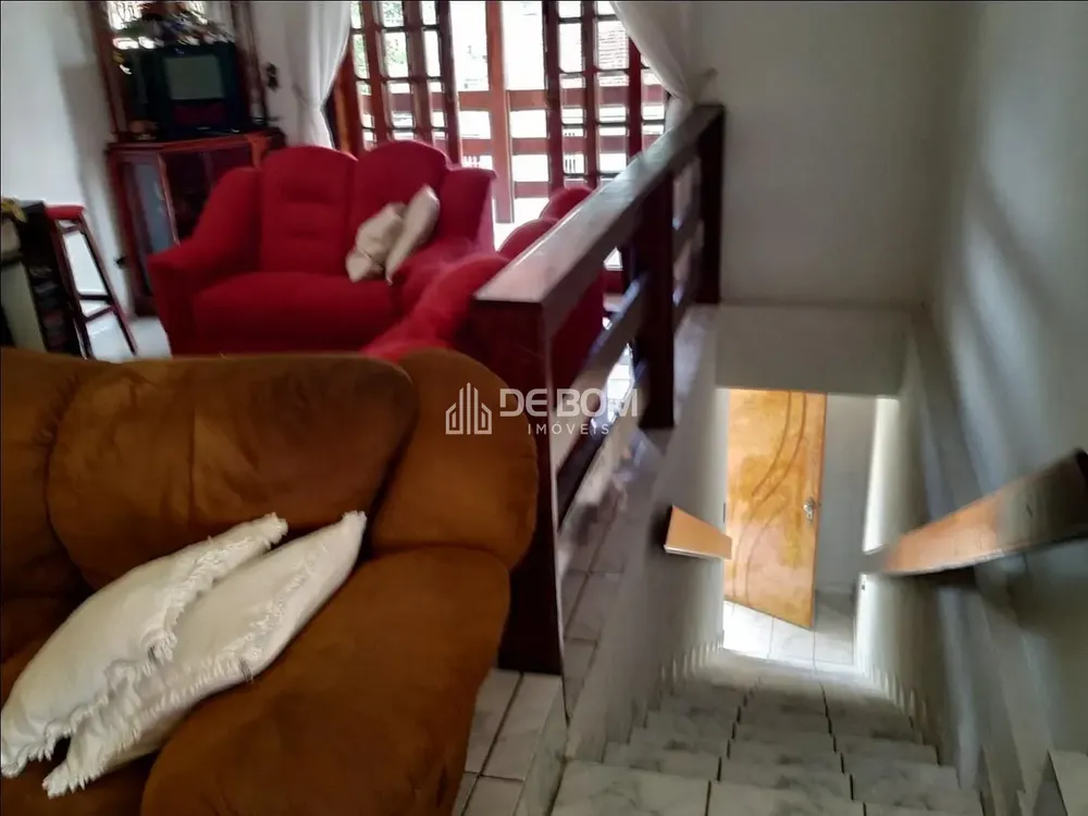 Casa, 3 quartos, 246 m² - Foto 2