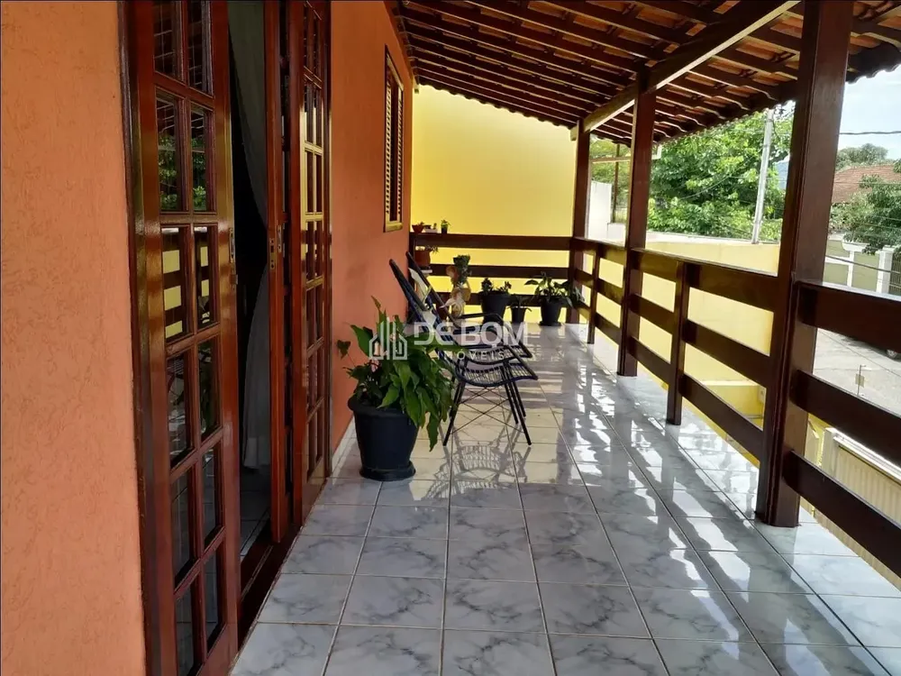 Casa, 3 quartos, 246 m² - Foto 1