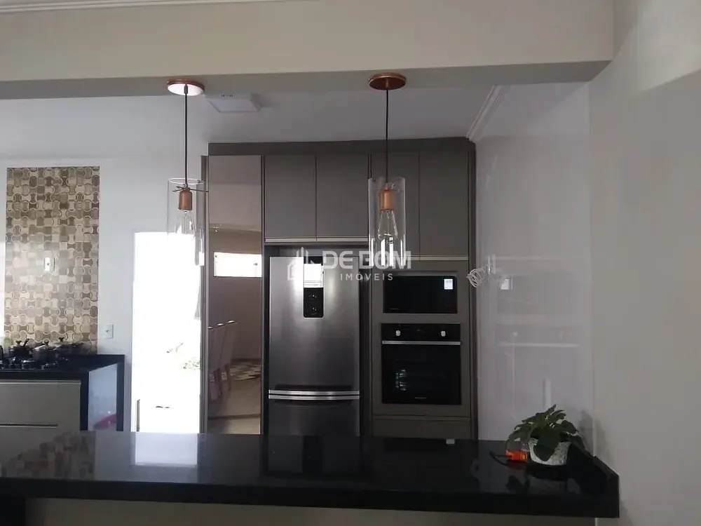 Casa, 3 quartos, 200 m² - Foto 6