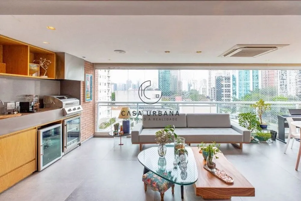 Apartamento, 3 quartos, 203 m² - Foto 1