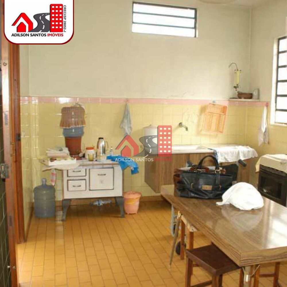 Casa à venda com 3 quartos, 466m² - Foto 3