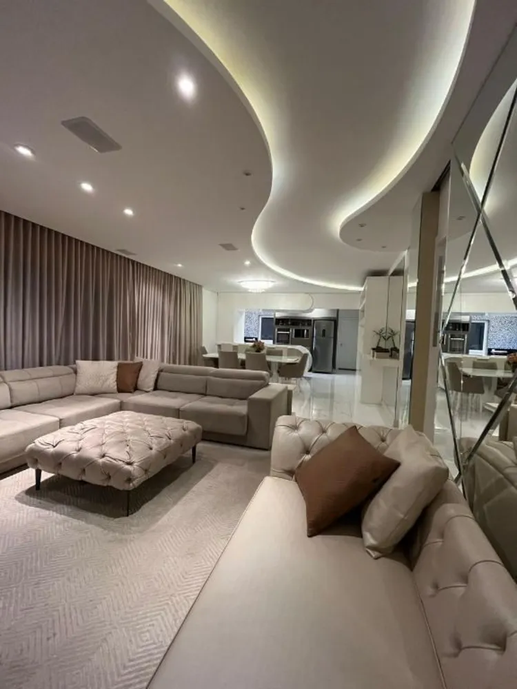 Apartamento, 3 quartos, 174 m² - Foto 1