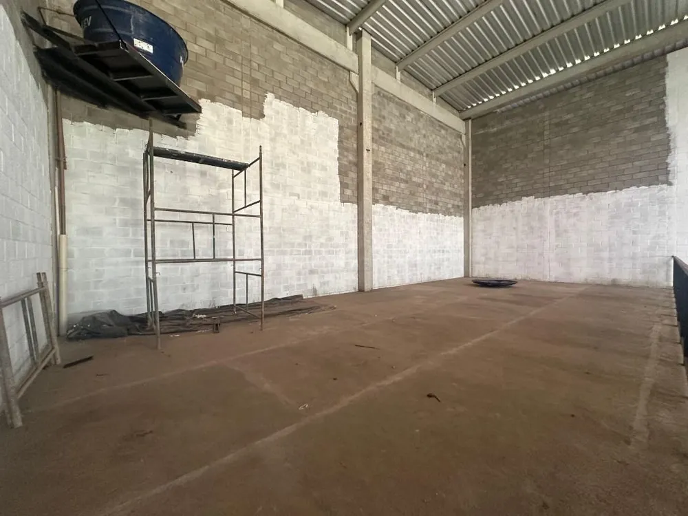 Loja-Salão, 680 m² - Foto 2