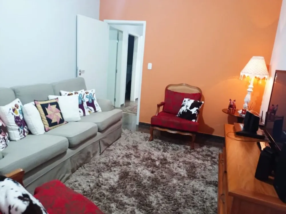 Casa, 3 quartos, 231 m² - Foto 1