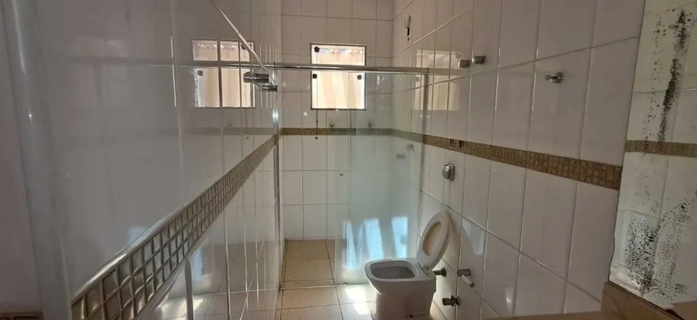 Casa, 4 quartos, 212 m² - Foto 2