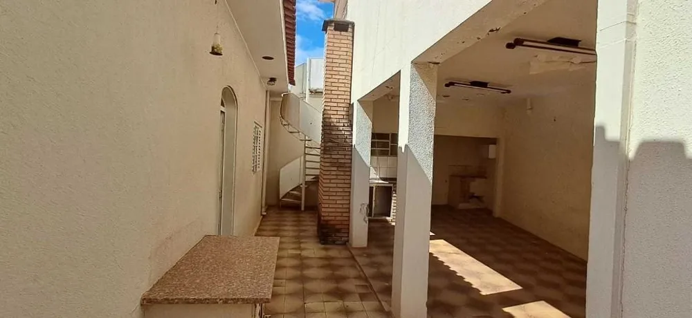 Casa, 4 quartos, 212 m² - Foto 3