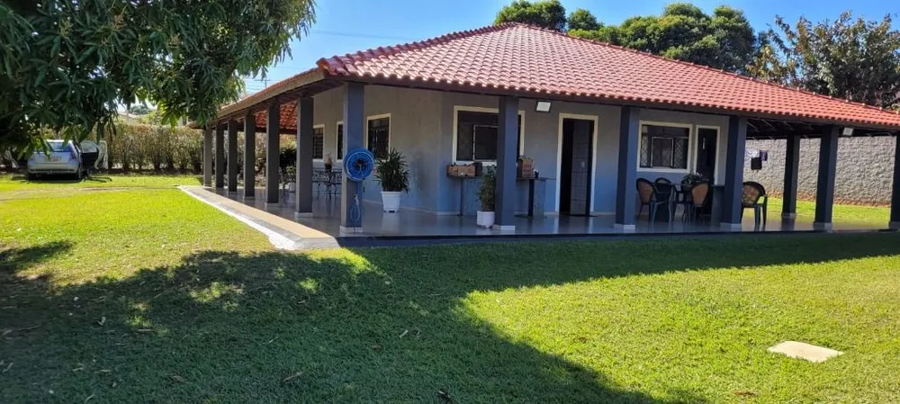 Chácara, 3 quartos, 1464 m² - Foto 1