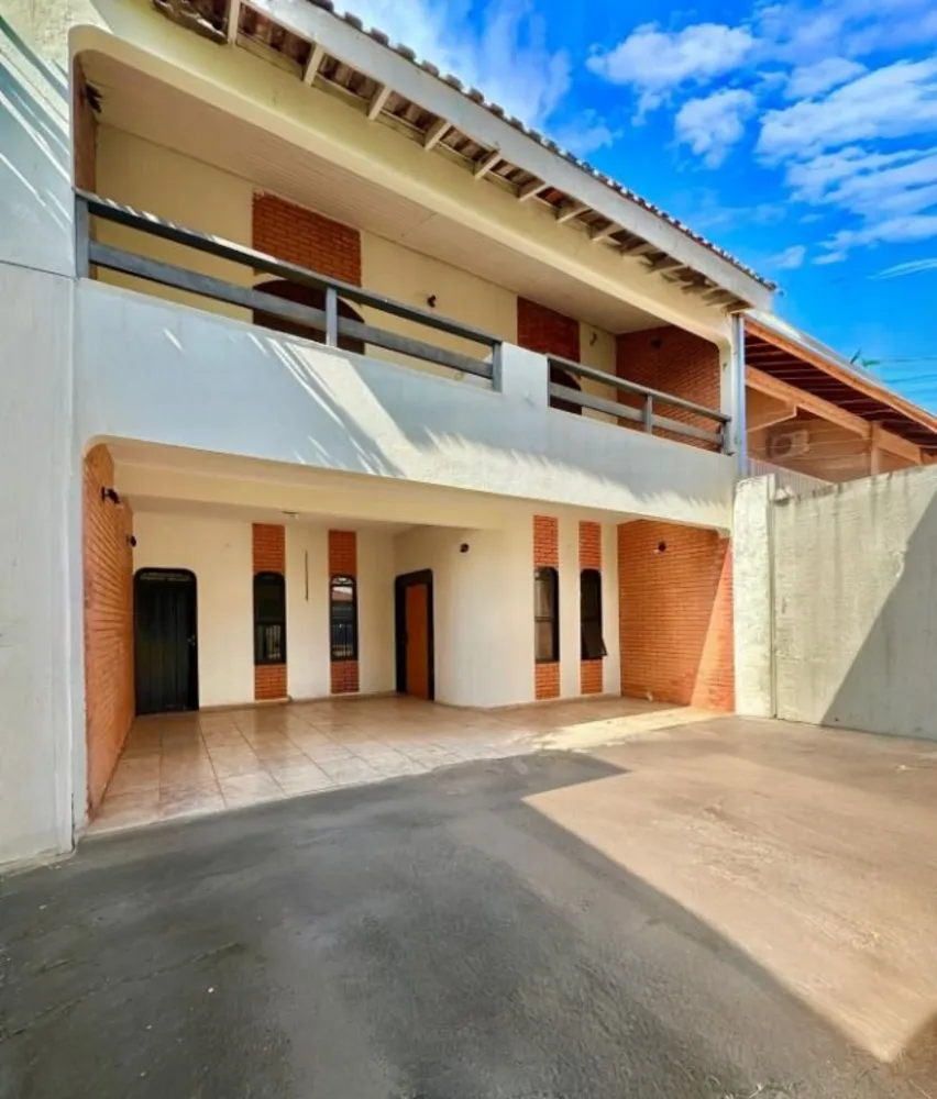Casa, 4 quartos, 300 m² - Foto 1