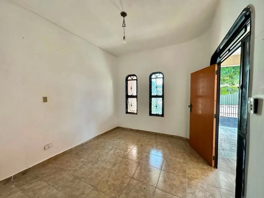 Casa, 4 quartos, 300 m² - Foto 3