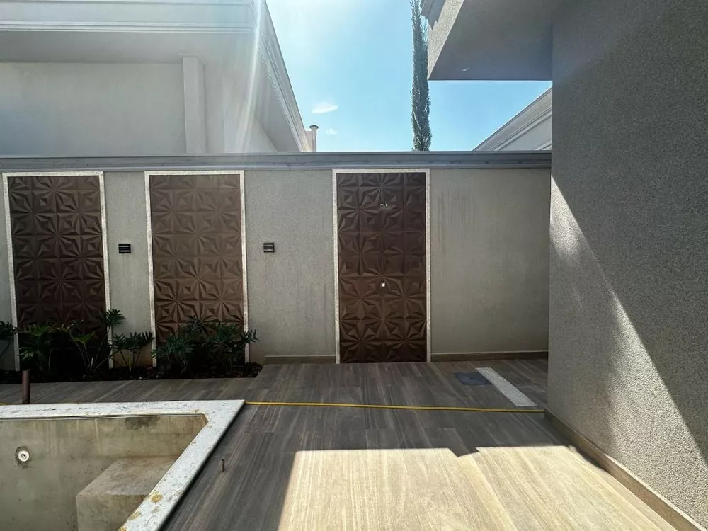 Casa de Condomínio à venda com 3 quartos, 226m² - Foto 4