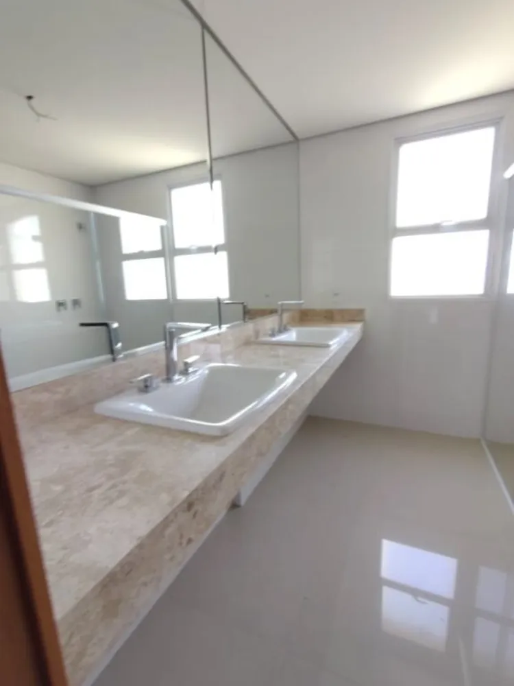 Apartamento, 3 quartos, 274 m² - Foto 1