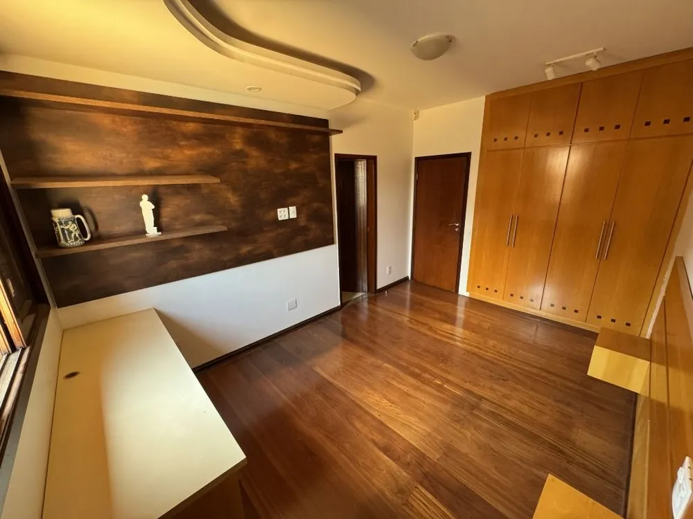 Casa, 5 quartos, 516 m² - Foto 1