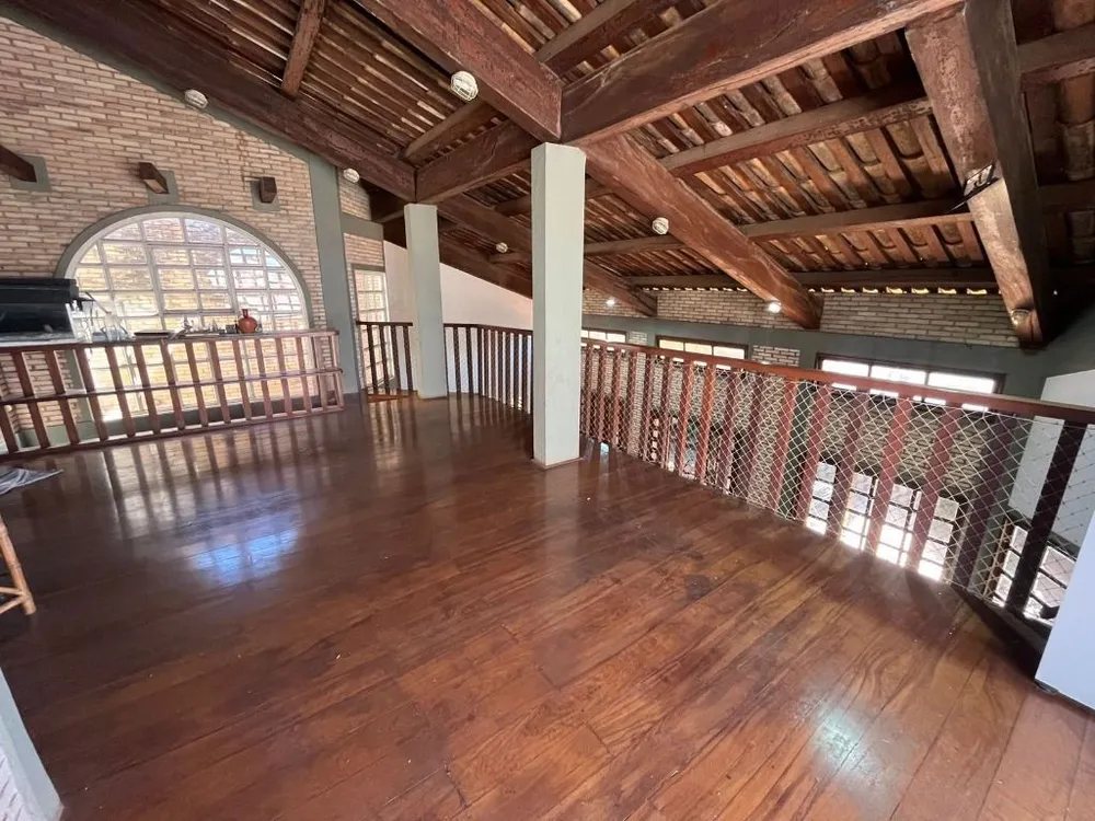 Sobrado, 3 quartos, 343 m² - Foto 1
