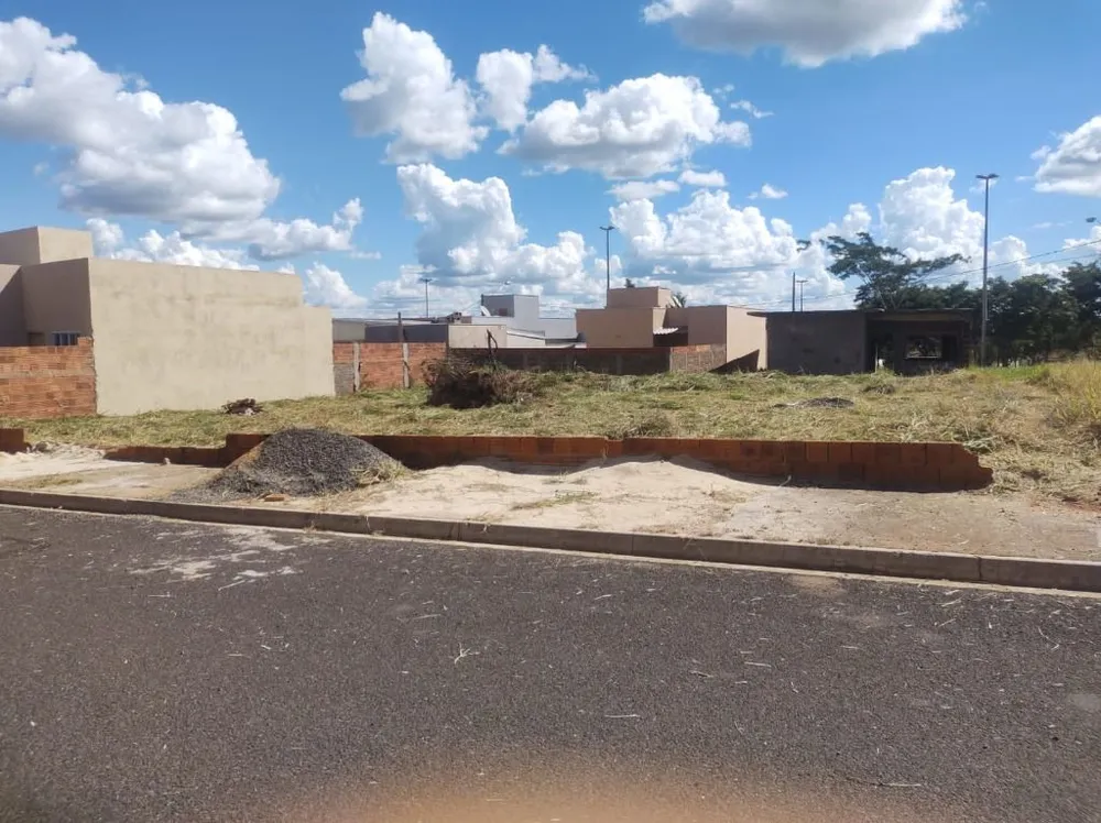 Loteamento e Condomínio, 210 m² - Foto 1