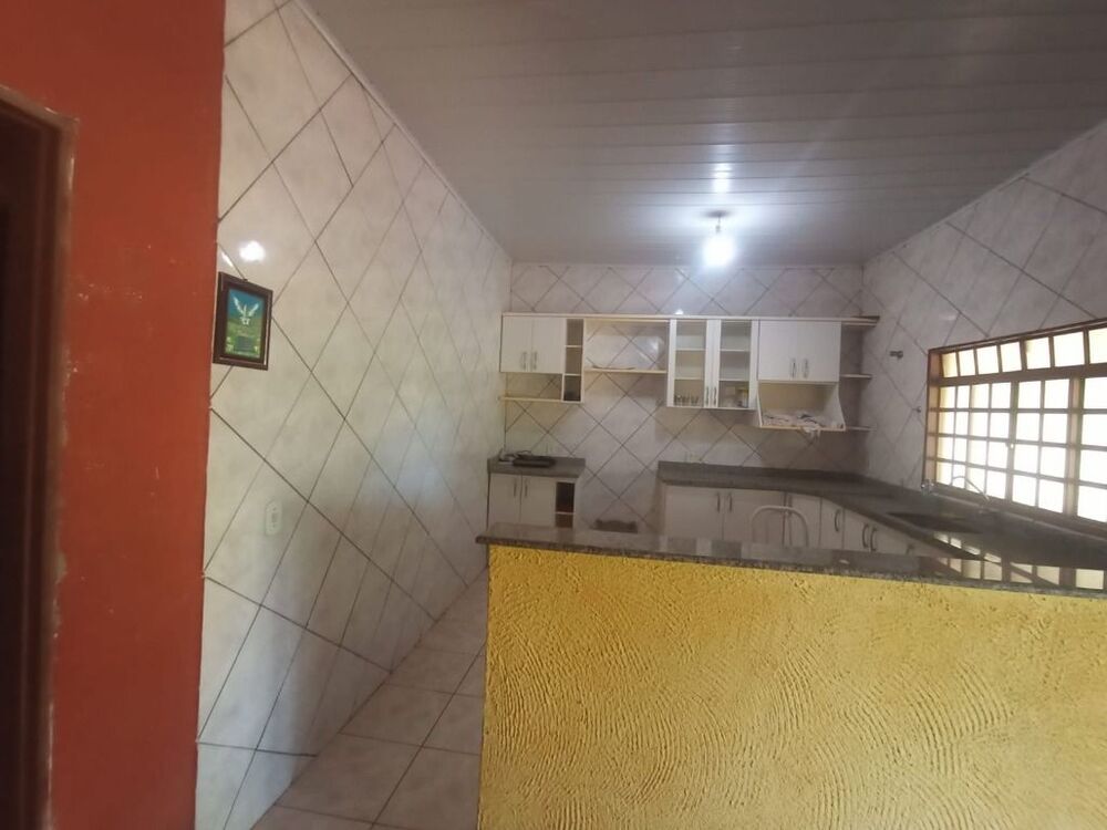 Chácara à venda com 3 quartos, 2440m² - Foto 8