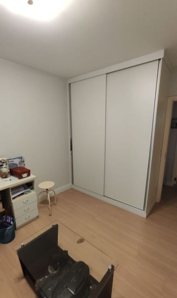 Apartamento à venda com 3 quartos, 132m² - Foto 2