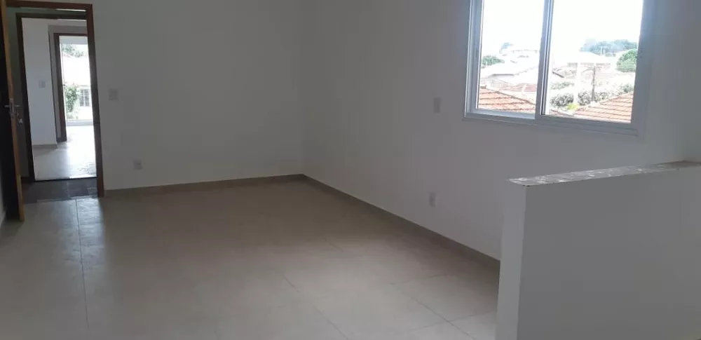 Apartamento à venda com 2 quartos, 69m² - Foto 2