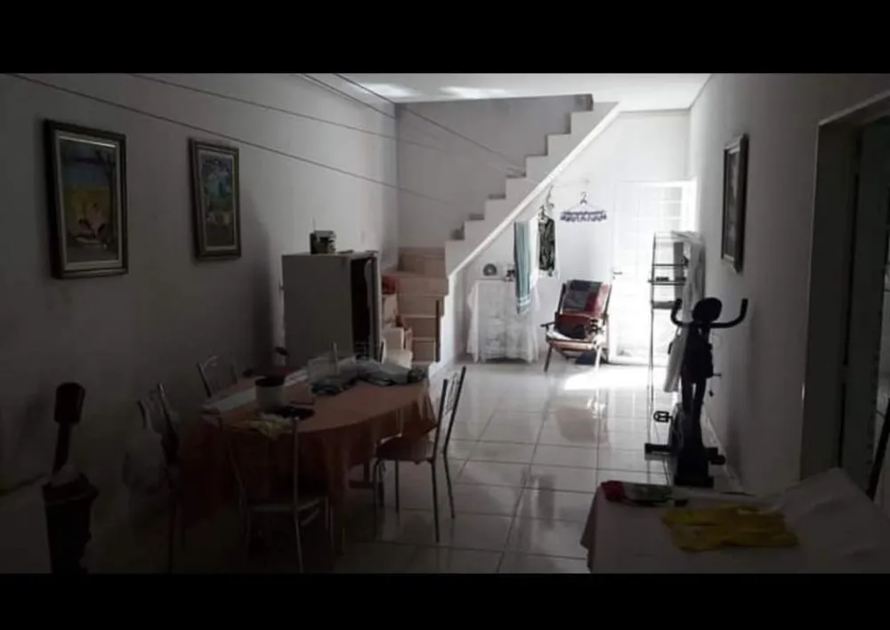 Casa, 3 quartos, 170 m² - Foto 4