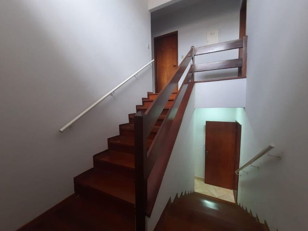 Casa à venda e aluguel com 4 quartos, 473m² - Foto 4