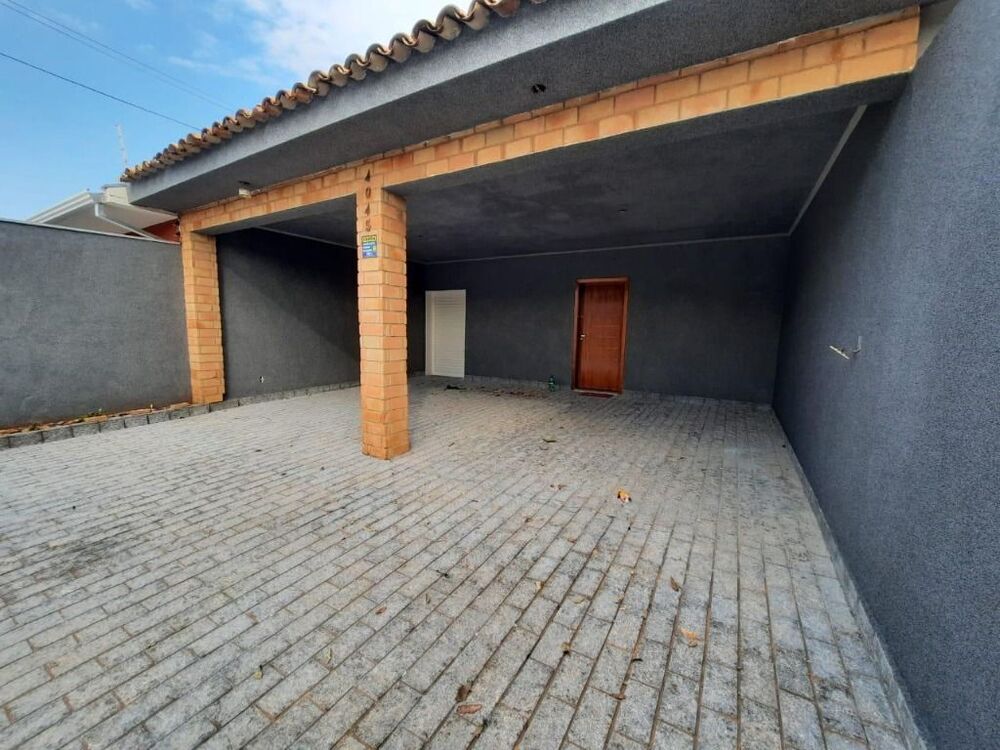 Casa à venda e aluguel com 4 quartos, 473m² - Foto 1
