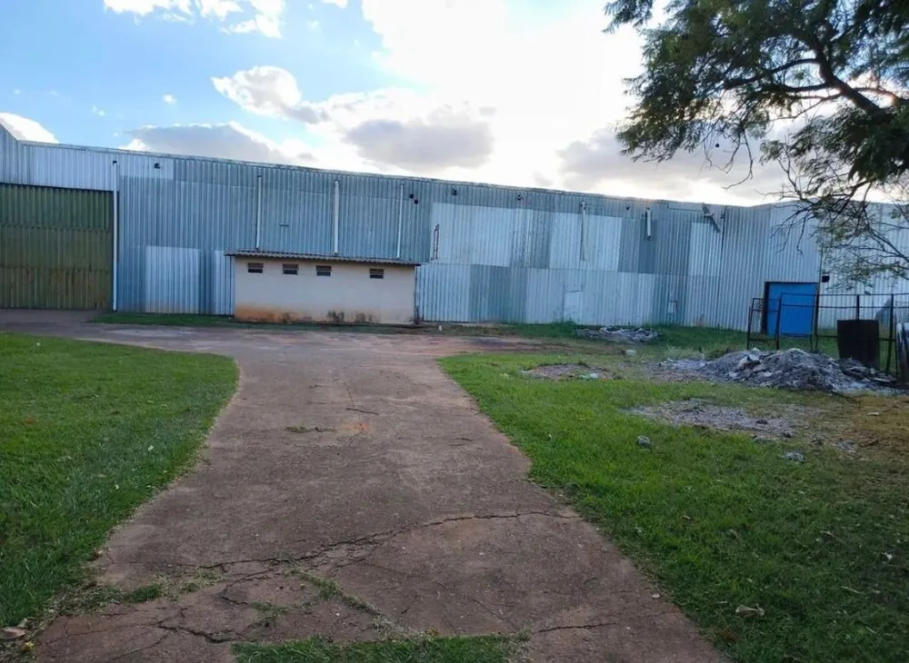Loja-Salão, 4400 m² - Foto 1