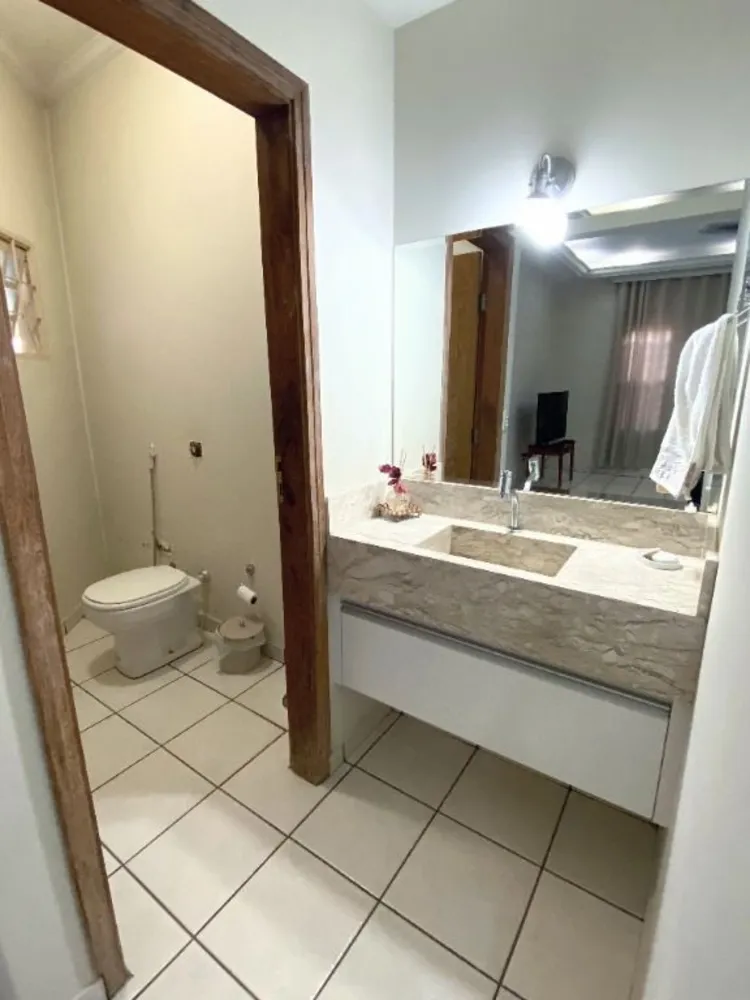 Casa, 4 quartos, 270 m² - Foto 2