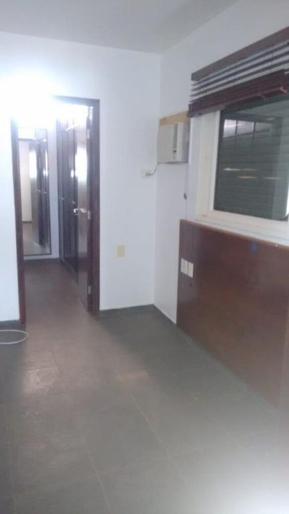 Casa à venda e aluguel com 3 quartos, 340m² - Foto 2