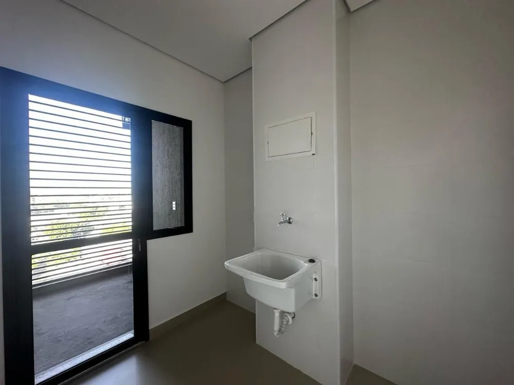 Apartamento, 3 quartos, 216 m² - Foto 4