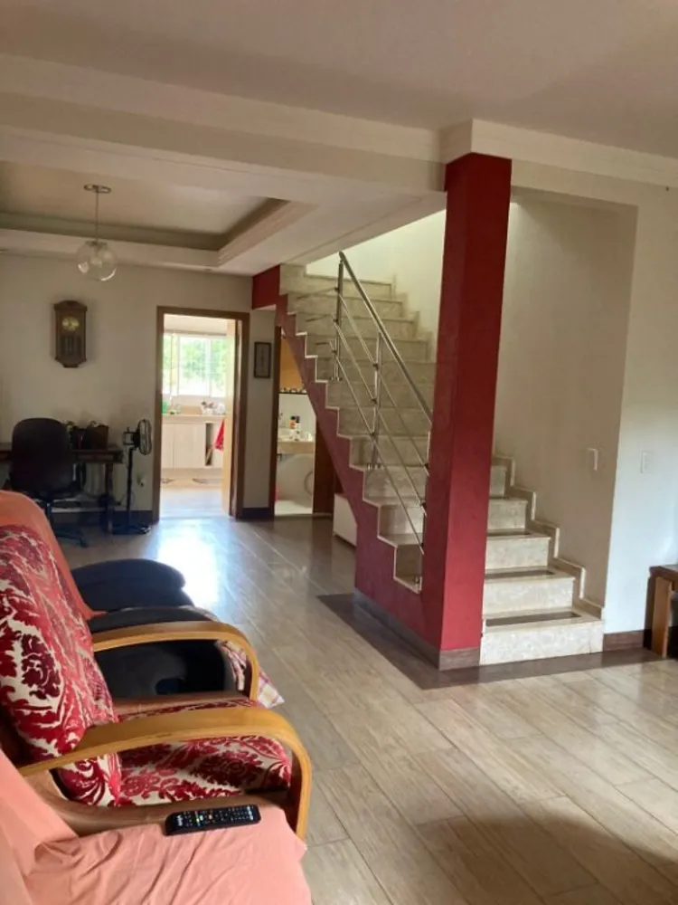 Casa, 3 quartos, 220 m² - Foto 1