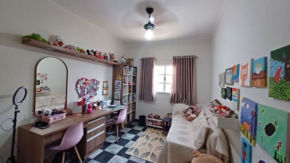 Casa à venda com 3 quartos, 250m² - Foto 7