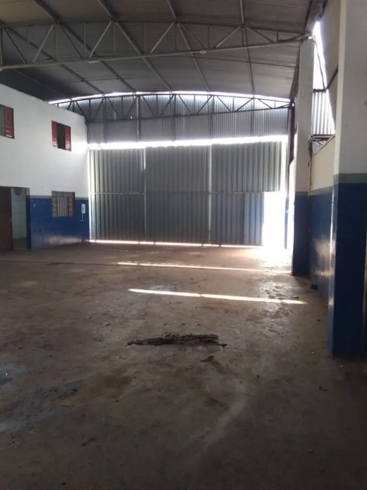 Loja-Salão, 200 m² - Foto 1