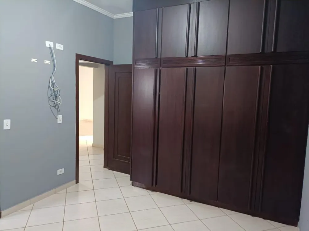 Casa, 3 quartos, 295 m² - Foto 1