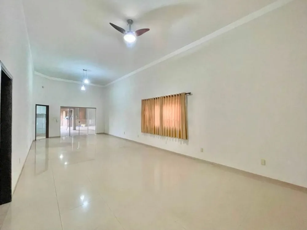 Casa, 3 quartos, 370 m² - Foto 3
