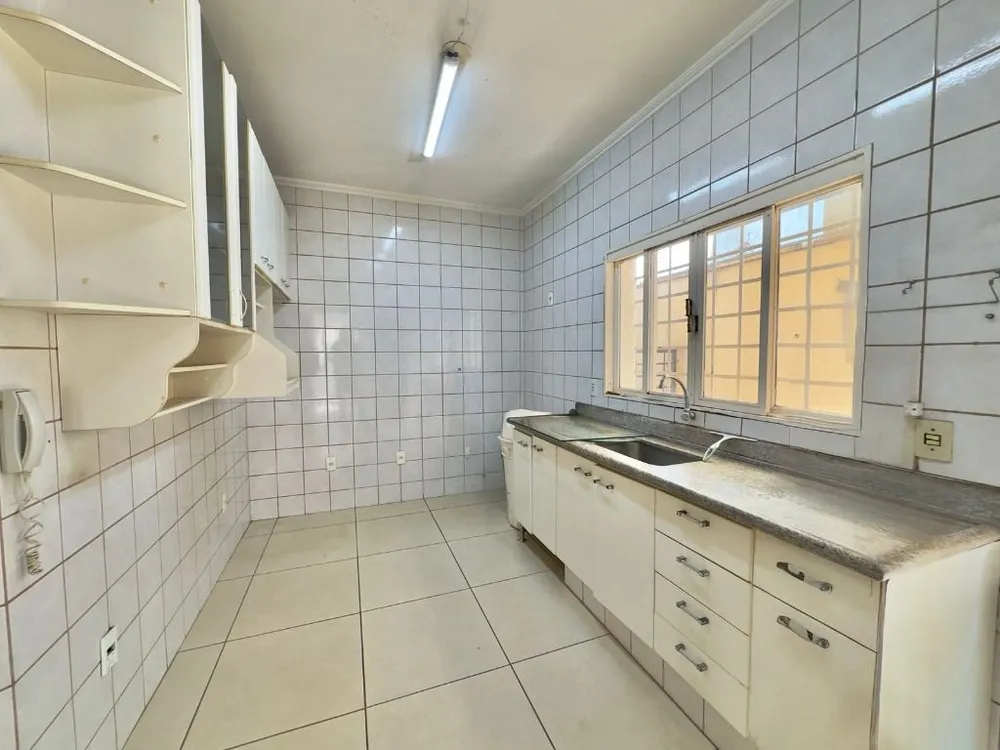 Casa, 3 quartos, 224 m² - Foto 3