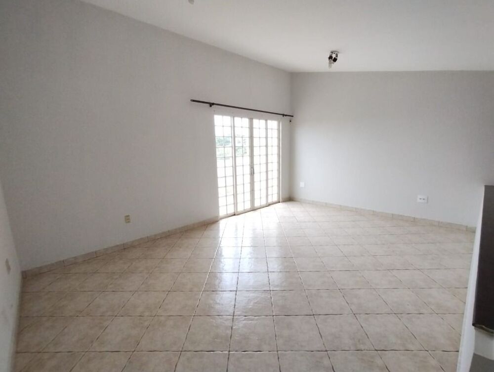 Casa à venda com 3 quartos, 250m² - Foto 14