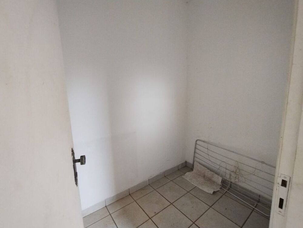 Casa à venda com 3 quartos, 250m² - Foto 10