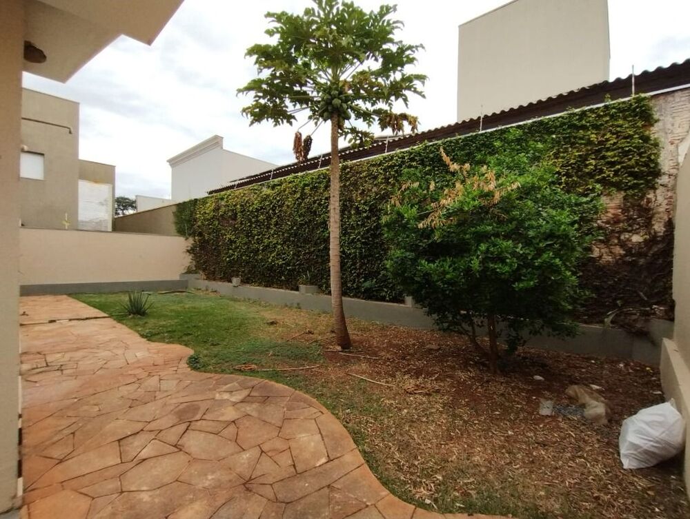 Casa à venda com 3 quartos, 250m² - Foto 7