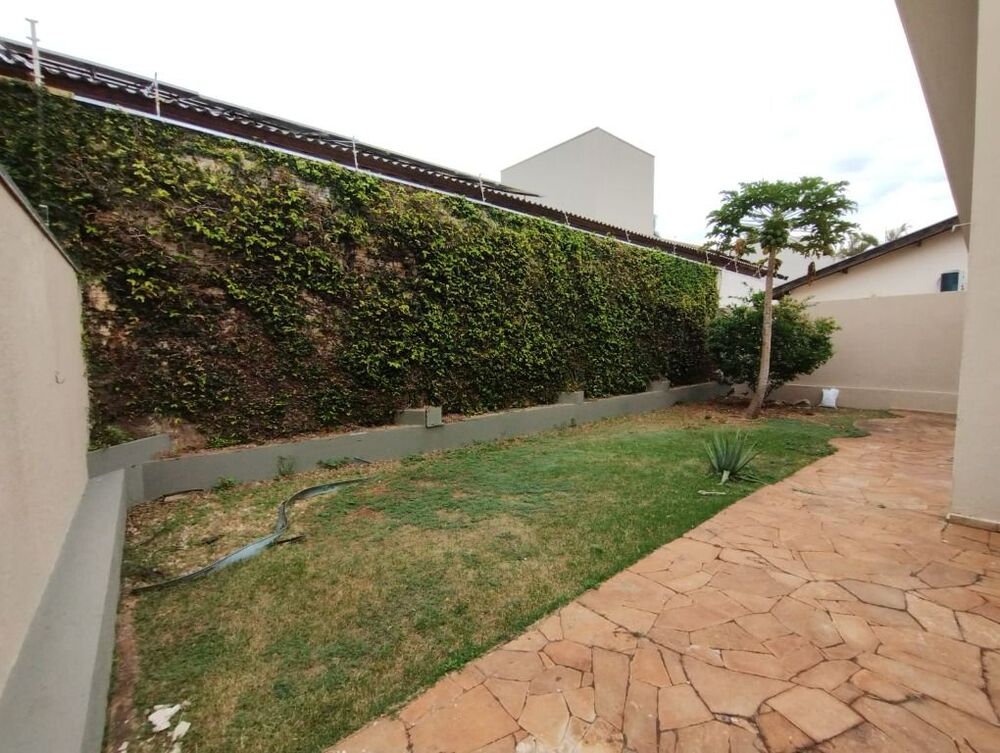 Casa à venda com 3 quartos, 250m² - Foto 9